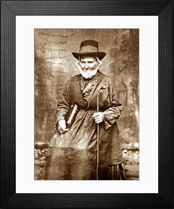 Framed Print : Mary Jones with her Bible, Victorian period Framed Print : Mary Jones with her Bible, Victorian period