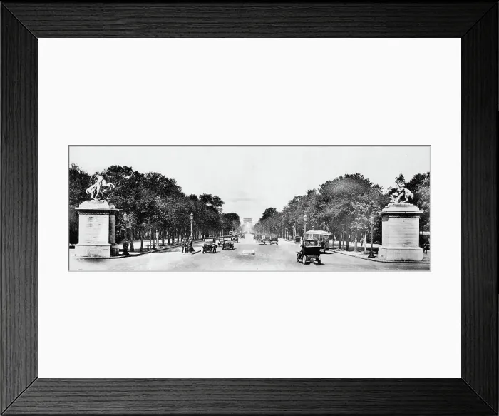 Framed Print : L'Avenue Des Champs Elysees, Paris, France, early 1900s Framed Print : L'Avenue Des Champs Elysees, Paris, France, early 1900s