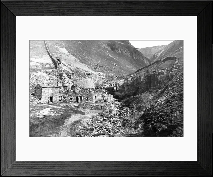 Framed Print : Swinnergill, Swaledale, Yorkshire in the 1940 / 50s Framed Print : Swinnergill, Swaledale, Yorkshire in the 1940 / 50s