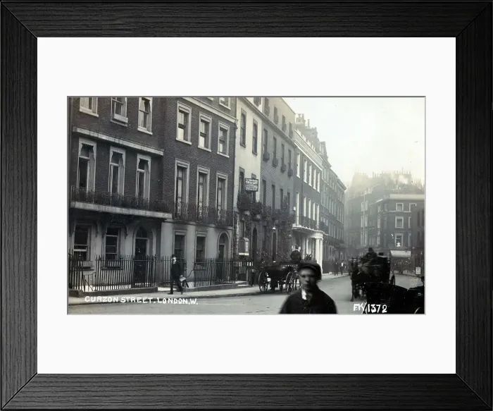 Framed Print : Curzon Street, Mayfair, London Framed Print : Curzon Street, Mayfair, London