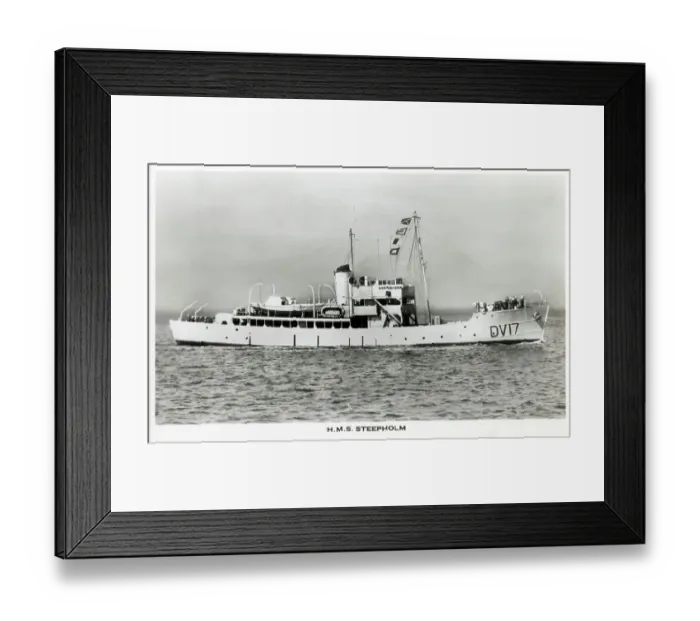 Framed Print : H. M. S. Steepholm (DV17) - Isles-class trawler Framed Print : H. M. S. Steepholm (DV17) - Isles-class trawler