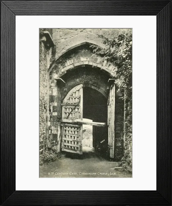 Framed Print : 15th century Gate, Carisbrooke Castle, Isle of Wight Framed Print : 15th century Gate, Carisbrooke Castle, Isle of Wight