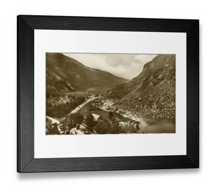 Framed Print : Nant Ffrancon Pass in Snowdonia, North Wales Framed Print : Nant Ffrancon Pass in Snowdonia, North Wales