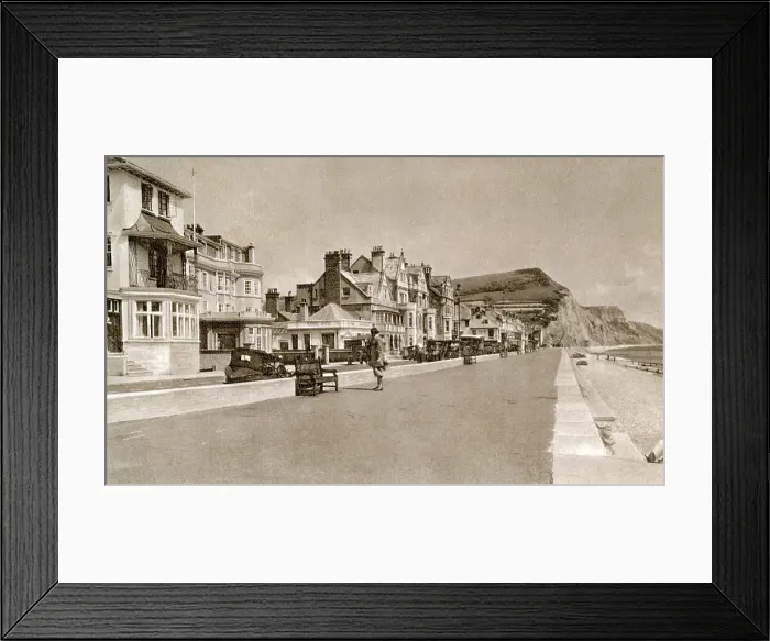 Framed Print : Esplande, looking East, Sidmouth, Devon Framed Print : Esplande, looking East, Sidmouth, Devon