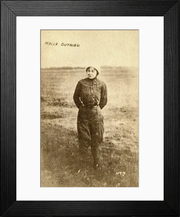Framed Print : Mdlle Helene Dutrieu, early aviator 1910s Framed Print : Mdlle Helene Dutrieu, early aviator 1910s