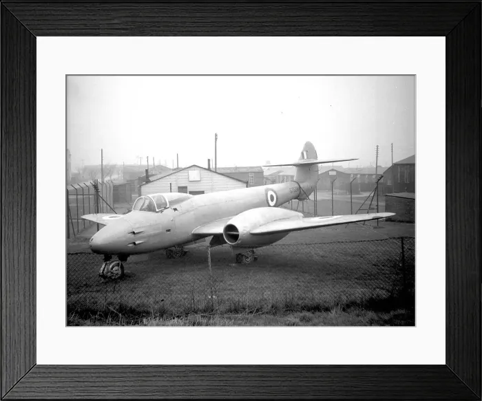 Framed Print : Gloster F. 9-40 5758M - DG202-G Framed Print : Gloster F. 9-40 5758M - DG202-G