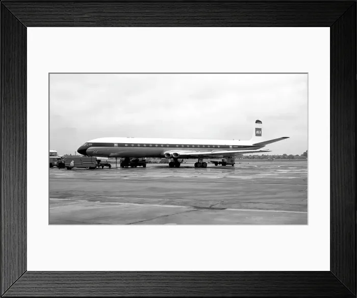 Framed Print : de Havilland DH. 106 Comet 4B G-APMB Framed Print : de Havilland DH. 106 Comet 4B G-APMB