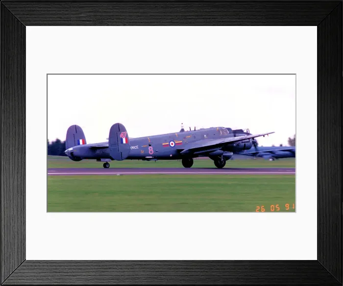 Framed Print : Avro Shackleton AEW. 2 WL747 Florence Framed Print : Avro Shackleton AEW. 2 WL747 Florence