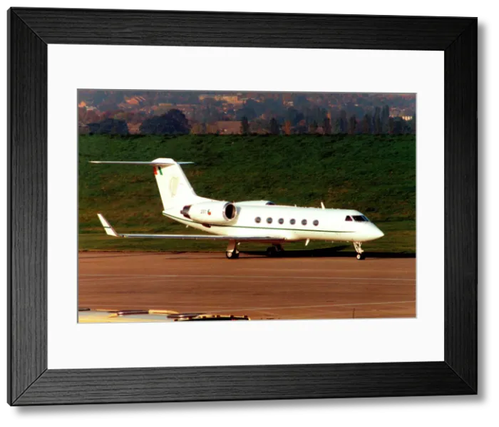 Framed Print : Gulfstream G-IV 251 Framed Print : Gulfstream G-IV 251