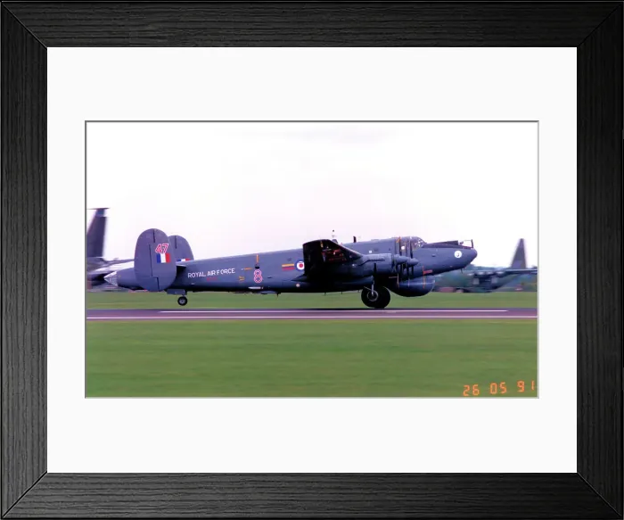 Framed Print : Avro Shackleton AEW. 2 WL747 Florence Framed Print : Avro Shackleton AEW. 2 WL747 Florence