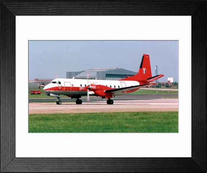 Framed Print : Hawker Siddeley Andover C. 1 XS603 Framed Print : Hawker Siddeley Andover C. 1 XS603