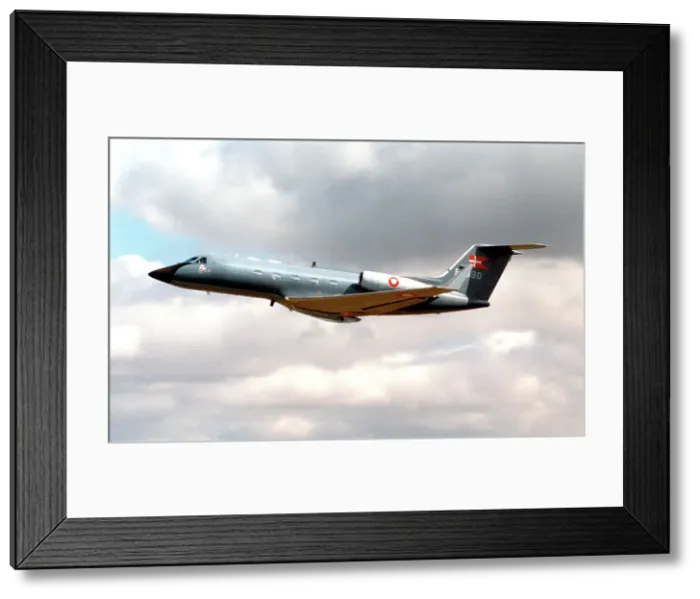 Framed Print : Grumman G-1159A Gulfstream G-III F-330 Framed Print : Grumman G-1159A Gulfstream G-III F-330