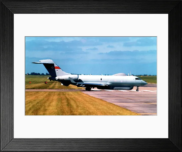 Framed Print : Bombardier Sentinel R. 1 ZJ690 Framed Print : Bombardier Sentinel R. 1 ZJ690