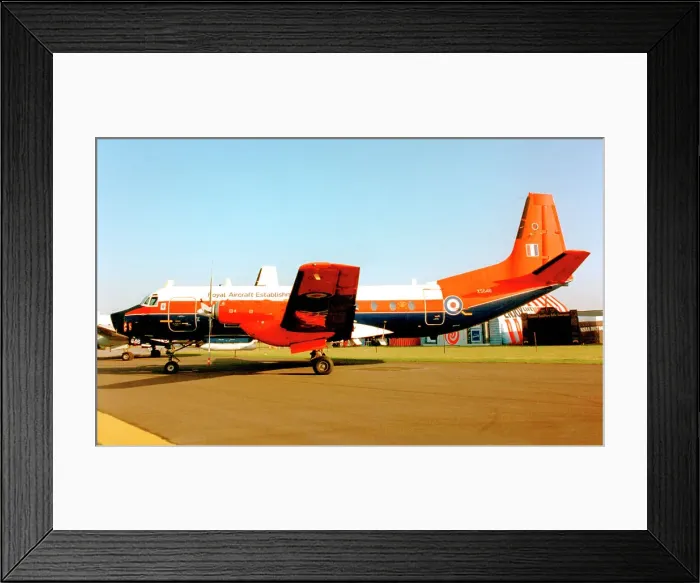 Framed Print : Hawker Siddeley Andover C. 1 XS646 Framed Print : Hawker Siddeley Andover C. 1 XS646