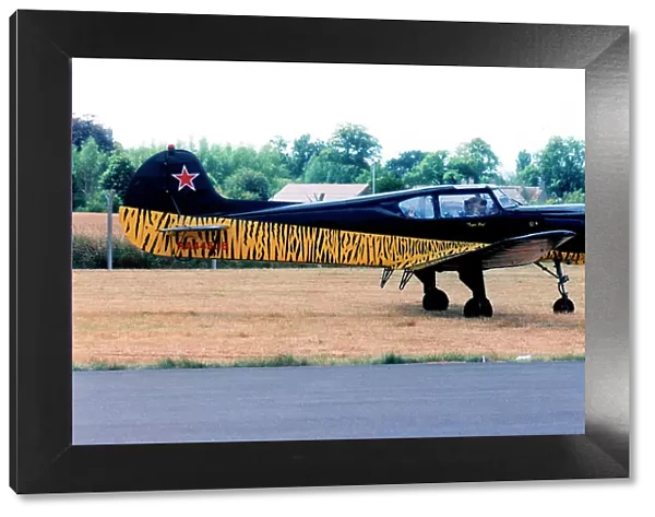 Yakovlev Yak-18T RA44506 Tiger Pat
