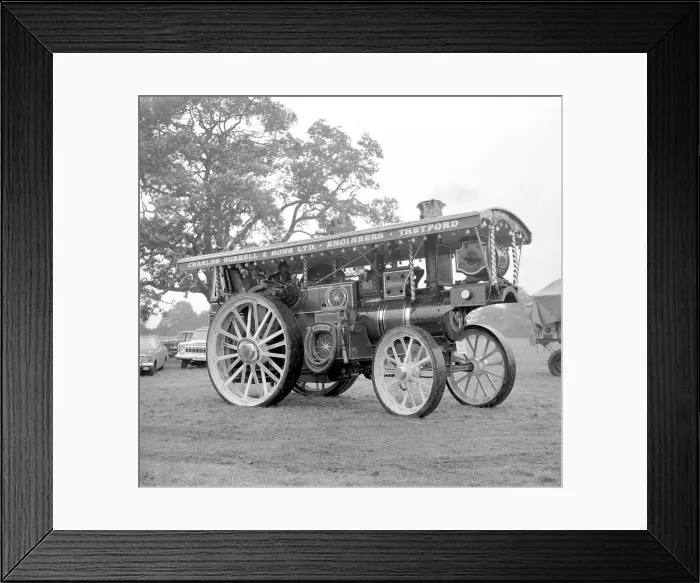 Framed Print : Burrell Showman's Road Locomotive number 4000, Ex-Mayor Framed Print : Burrell Showman's Road Locomotive number 4000, Ex-Mayor