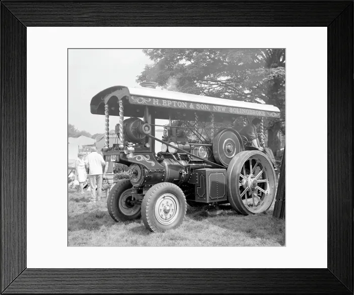 Framed Print : Foster Showman's Tractor number 14639, John Michael Framed Print : Foster Showman's Tractor number 14639, John Michael