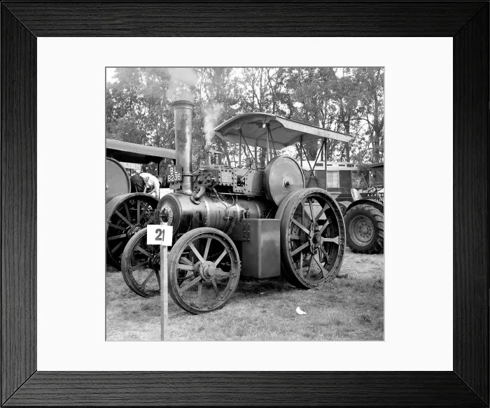 Framed Print : Wallis and Steevens Tractor number 7640 Victor Framed Print : Wallis and Steevens Tractor number 7640 Victor