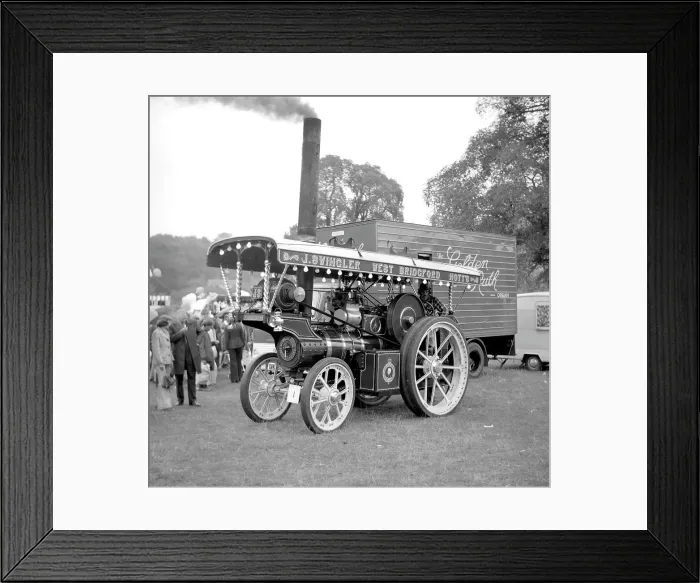 Framed Print : Foster Showman's Tractor number 12509, Maid Marian Framed Print : Foster Showman's Tractor number 12509, Maid Marian