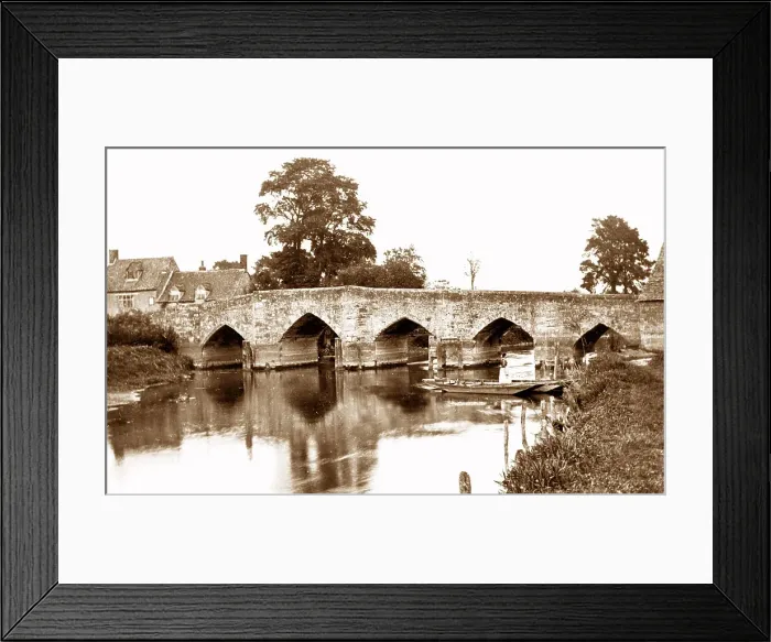 Framed Print : River Thames, Newbridge near Duxford Framed Print : River Thames, Newbridge near Duxford