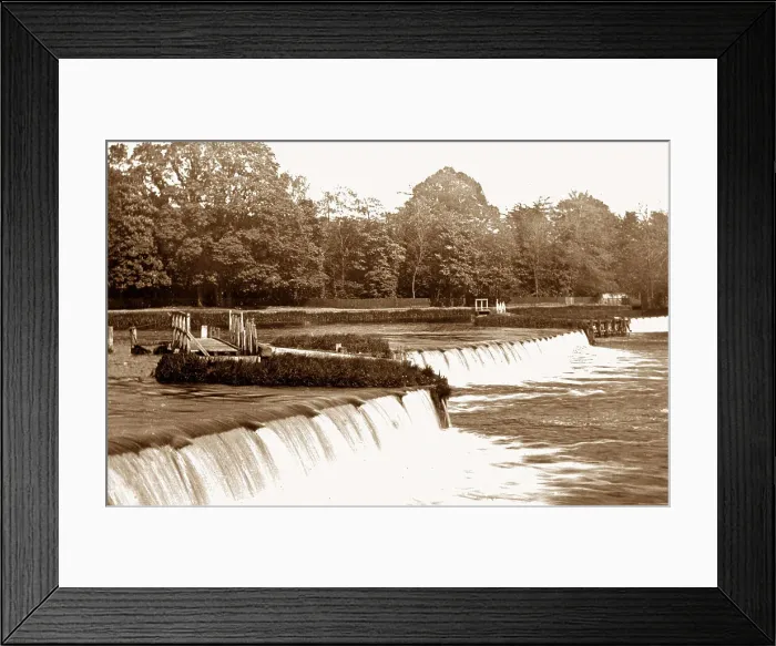 Framed Print : Mapledurham Weir, River Thames Framed Print : Mapledurham Weir, River Thames