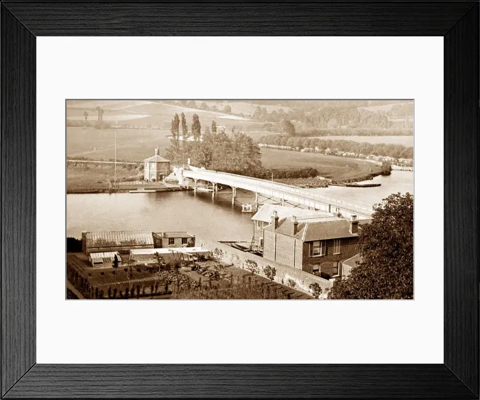Framed Print : Cookham River Thames Victorian period Framed Print : Cookham River Thames Victorian period
