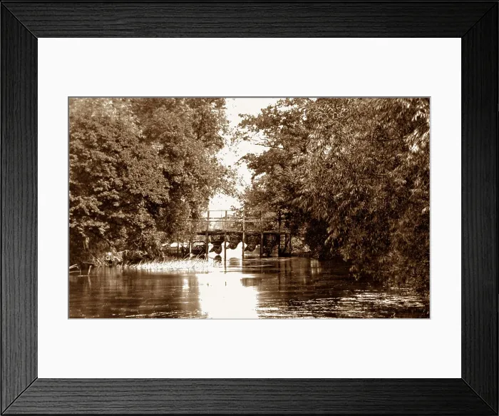 Framed Print : Eel Bucks near Culham Court, River Thames Framed Print : Eel Bucks near Culham Court, River Thames