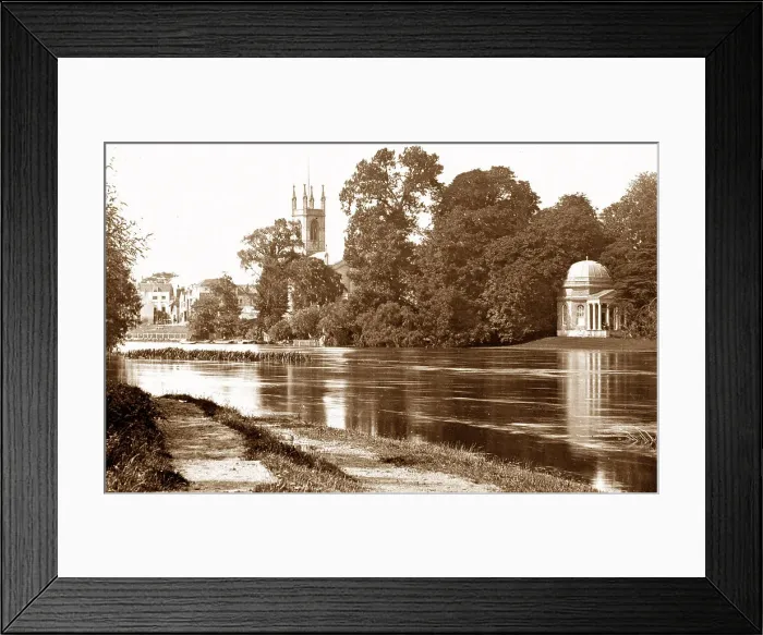 Framed Print : Hampton River Thames Victorian period Framed Print : Hampton River Thames Victorian period