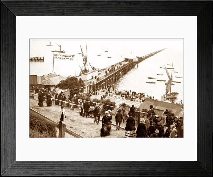 Framed Print : Southend Pier Framed Print : Southend Pier