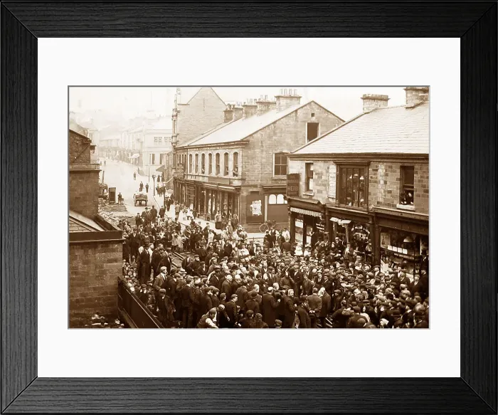 Framed Print : Burnley laying the first tram tracks in 1901 Framed Print : Burnley laying the first tram tracks in 1901