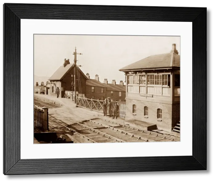 Framed Print : Burnley Towneley Railway Station early 1900s Framed Print : Burnley Towneley Railway Station early 1900s