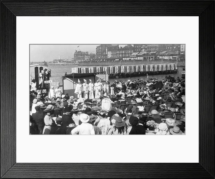 Framed Print : Margate Beach early 1900s Framed Print : Margate Beach early 1900s