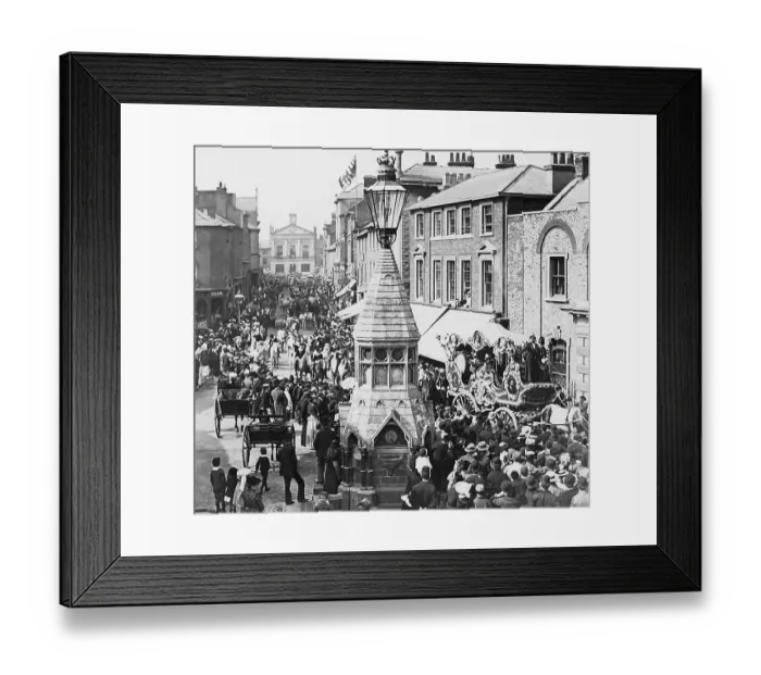 Framed Print : Luton George Street Sanger's Circus parade Victorian period Framed Print : Luton George Street Sanger's Circus parade Victorian period