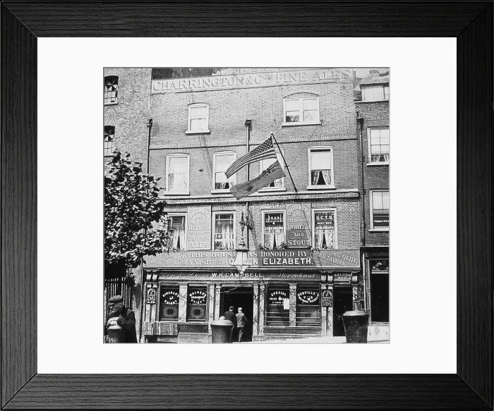 Framed Print : Ye Olde Tiger Tavern pub, Tower Hill, London Framed Print : Ye Olde Tiger Tavern pub, Tower Hill, London