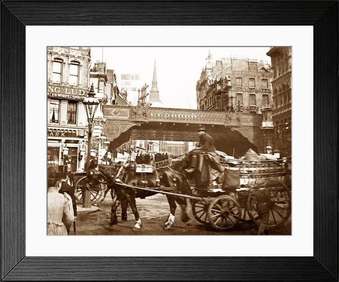 Framed Print : Ludgate Circus, London Framed Print : Ludgate Circus, London
