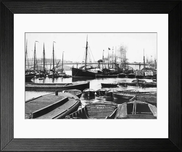 Framed Print : The Pool, London Framed Print : The Pool, London
