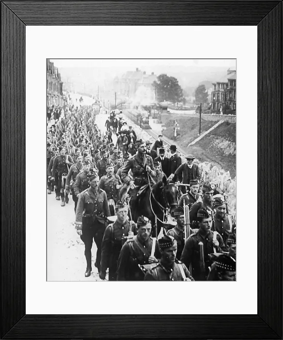 Framed Print : Colonel Gordon VC and the Gordon Highlanders during WW1 Framed Print : Colonel Gordon VC and the Gordon Highlanders during WW1