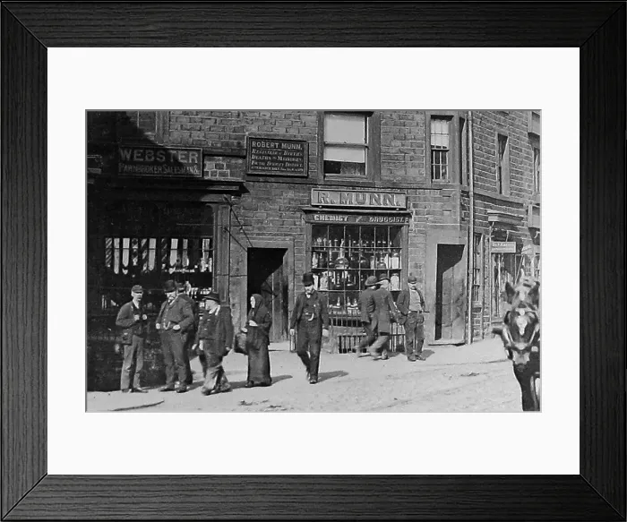 Framed Print : Burnley Munn's Corner early 1900s Framed Print : Burnley Munn's Corner early 1900s