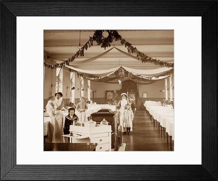 Framed Print : Childrens Ward at Christmas, Burnley Infirmary Framed Print : Childrens Ward at Christmas, Burnley Infirmary