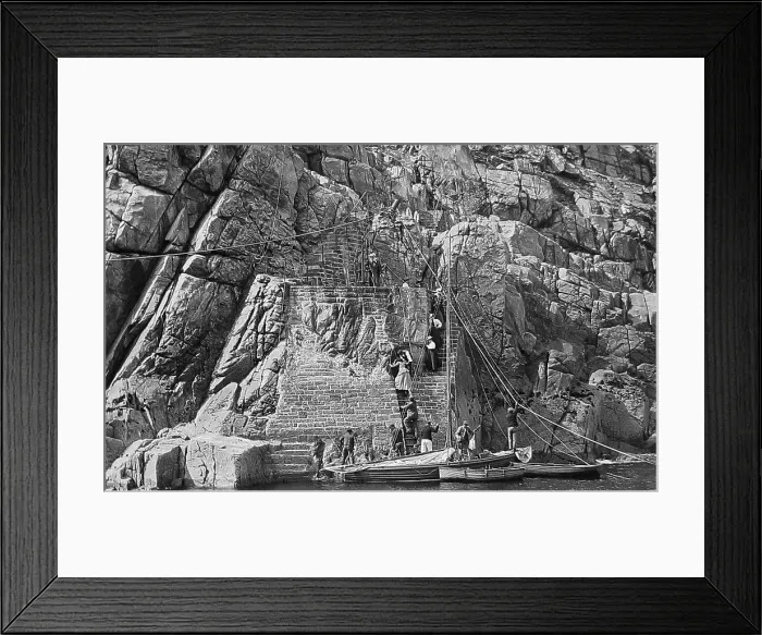 Framed Print : Landing on Round Island, Isles of Scilly Framed Print : Landing on Round Island, Isles of Scilly