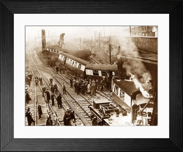 Framed Print : Railway accident, Doncaster on 16th March 1951 Framed Print : Railway accident, Doncaster on 16th March 1951