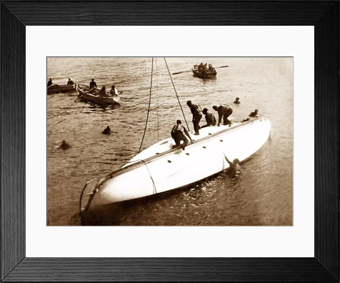 Framed Print : Ilfracombe lifeboat practise Framed Print : Ilfracombe lifeboat practise