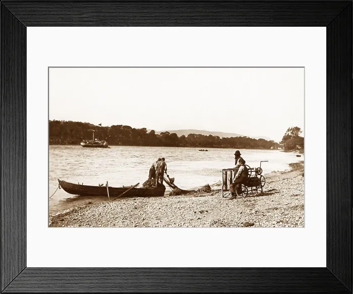 Framed Print : Salmon fishing on the River Tay, Scotland Framed Print : Salmon fishing on the River Tay, Scotland