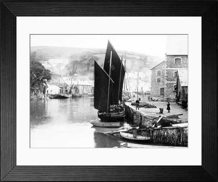 Framed Print : Looe Harbour Framed Print : Looe Harbour