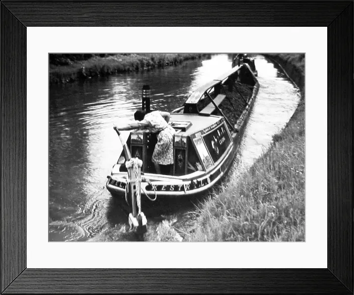 Framed Print : Canal narrow boat early 1900s Framed Print : Canal narrow boat early 1900s