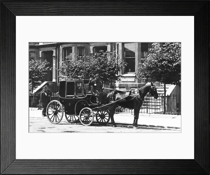 Framed Print : A London Growler Cab Victorian period Framed Print : A London Growler Cab Victorian period