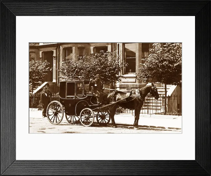 Framed Print : Growler Cab in London Framed Print : Growler Cab in London