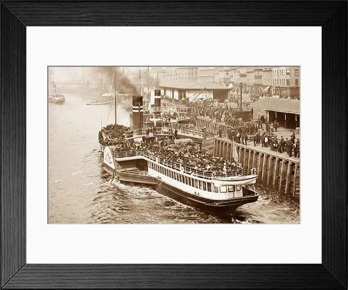 Framed Print : Glasgow Broomielaw Victorian period Framed Print : Glasgow Broomielaw Victorian period