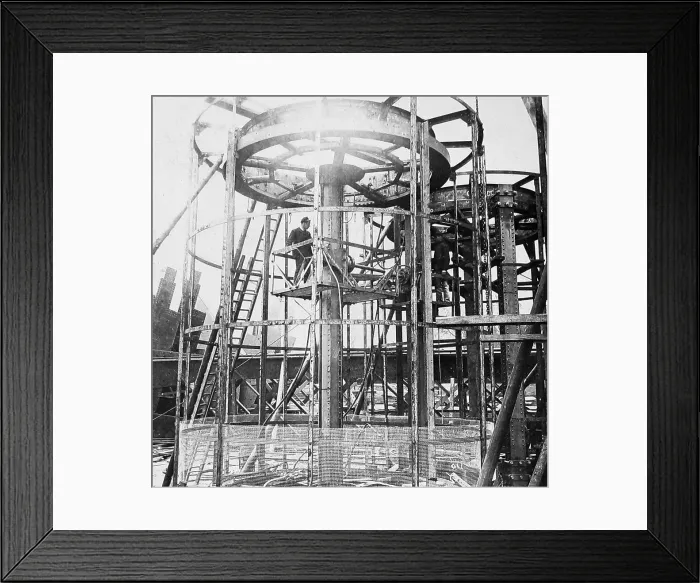 Framed Print : Riveting machine, Construction of the Forth Bridge Framed Print : Riveting machine, Construction of the Forth Bridge