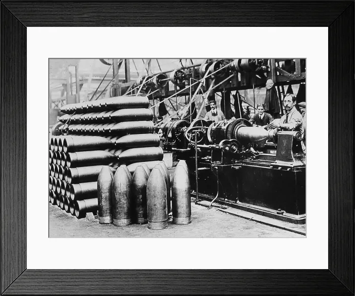 Framed Print : British Munitions factory during WW1 Framed Print : British Munitions factory during WW1
